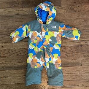 The North Face Multicolor Patterned Snowsuit size 0-3 months infant